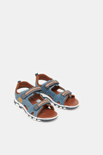 Load image into Gallery viewer, صندل رياضي أزرق من قماش الدنيم للأولاد الكبار
