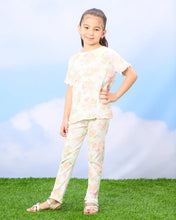 Load image into Gallery viewer, طماق ضلع AOP باللون الأبيض: أبيض: 2

