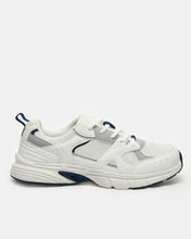 Load image into Gallery viewer, أحذية رياضية يضاء للتمرين
