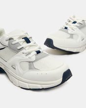 Load image into Gallery viewer, أحذية رياضية يضاء للتمرين
