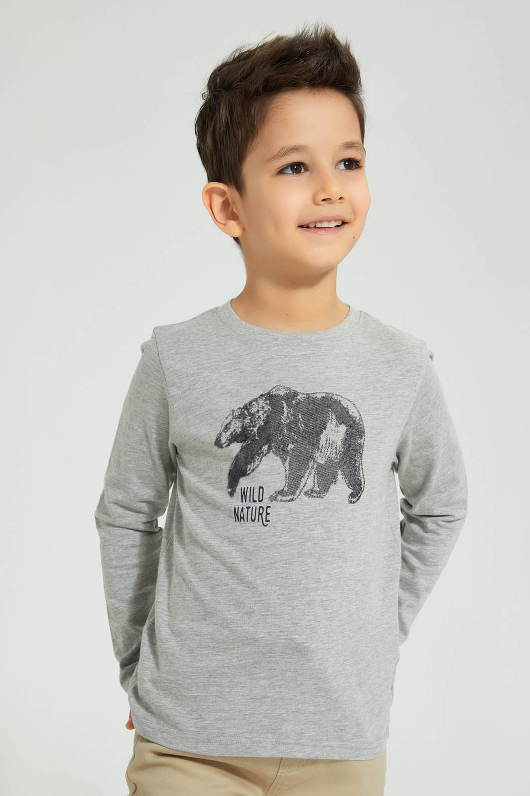 Grey Bear Long Sleeved T-Shirt تيشيرت باللون الرمادي بطبعة دب