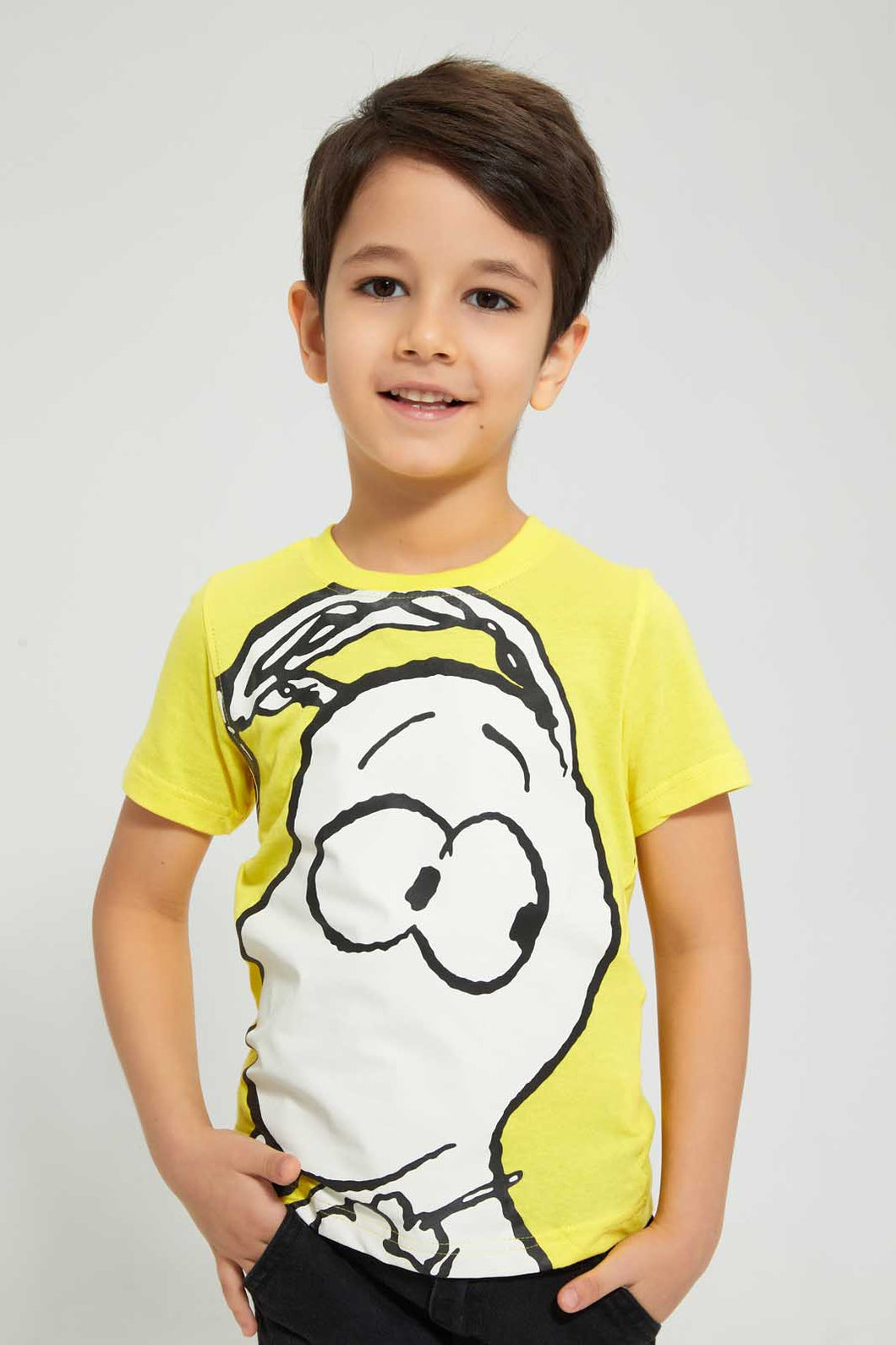 Yellow Snoopy T-Shirt تيشيرت سنوبي باللون الأصفر