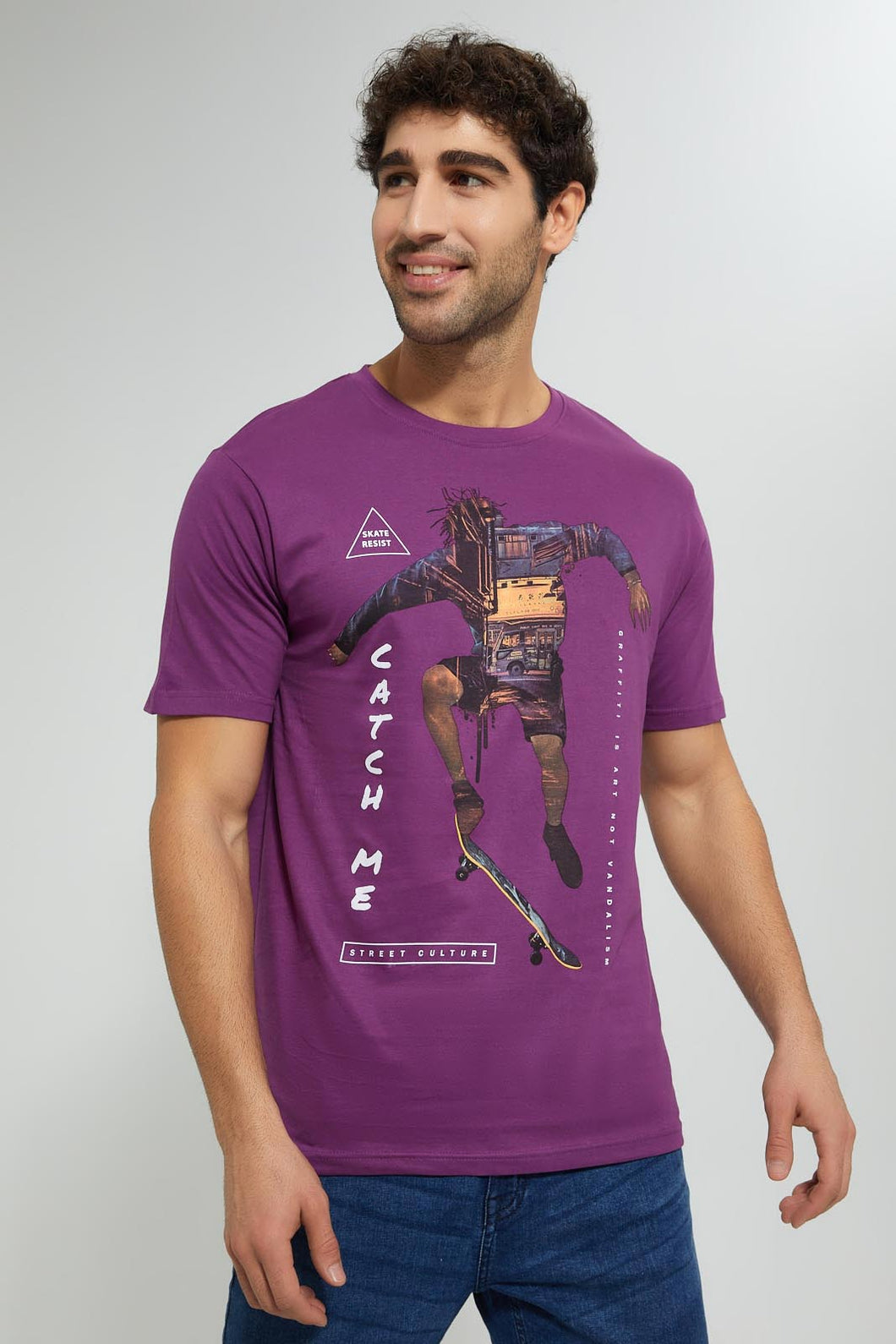 Purple Skateboard Printed T-Shirt تيشيرت باللون البنفسجي بطبعة