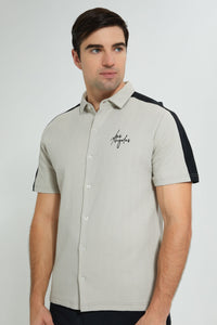 Beige Short-Sleeved Shirt قميص باللون البيج بأكمام قصيرة