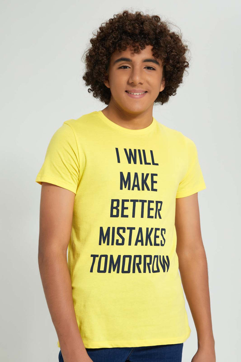 Yellow Mistake T-Shirt تيشيرت باللون الأصفر مطبوع