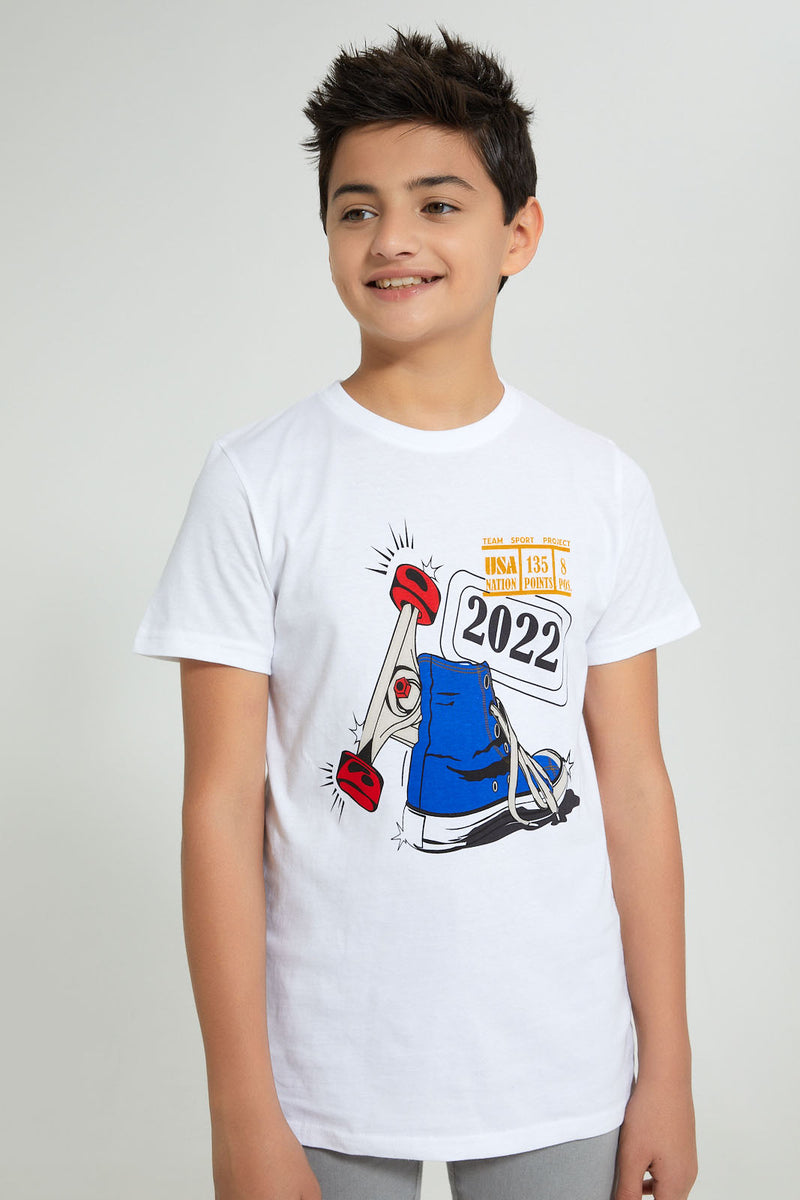 White Skate 2022 T-Shirt تيشيرت بطبعة سكيت باللون الأبيض
