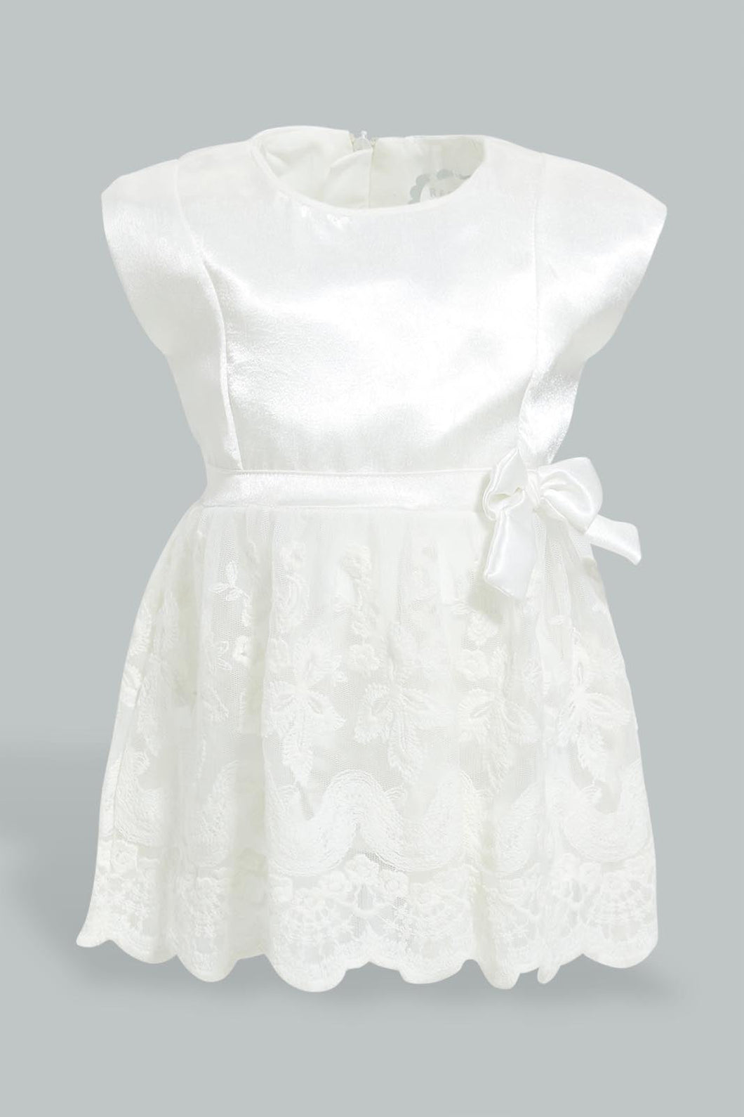White Silk Lace Dress For Babies فستان حرير دانتيل ابيض