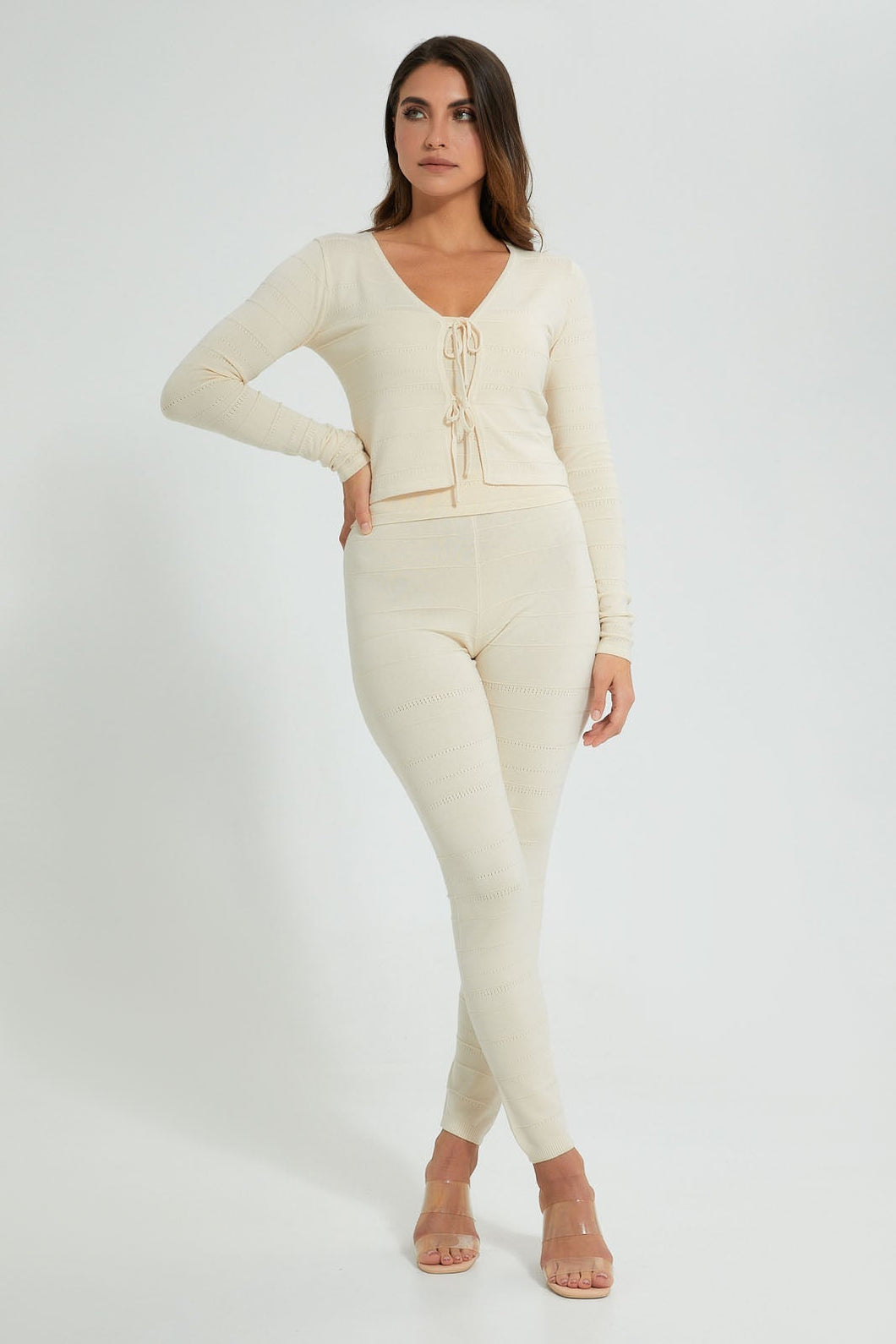 Beige Strappy Top بلوزة بدون أكمام باللون البيج