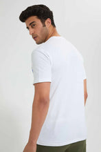 Load image into Gallery viewer, White Crew Neck T-Shirt With Studs تيشيرت باللون الأبيض بياقة دائرية مزينة
