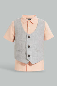 Grey And Pink Shirt Set For Infant Boys (2 Piece) طقم تيشيرت باللون الرمادي والوردي للأولاد الرضع (قطعتين)