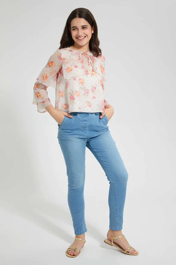 White Floral Blouse بلوزة بطبعة أزهار باللون الأبيض