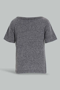 Grey And Beige Solid T-Shirt For Baby Boys (Pack of 2) تيشيرت سادة باللون الرمادي والبيج للأولاد الرضع (قطعتين)