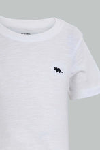 Load image into Gallery viewer, Black And White Solid T-Shirt For Baby Boys (Pack of 2) تيشيرت سادة باللون الأسود والأبيض للأولاد الرضع (قطعتين)
