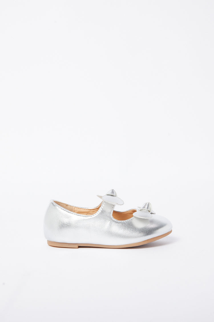 حذاء باليرينا باللون الفضي مزين بفيونكة للنبات حديثي الولادة