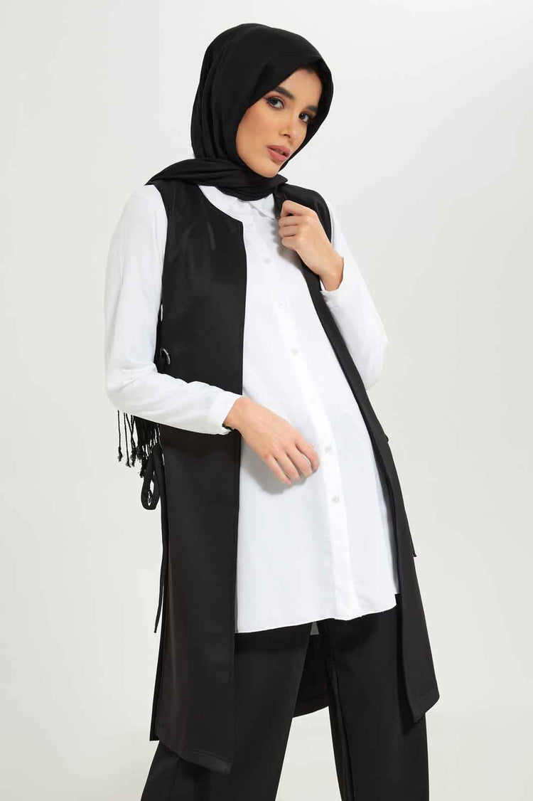 كارديغان باللون الأسود للنساء