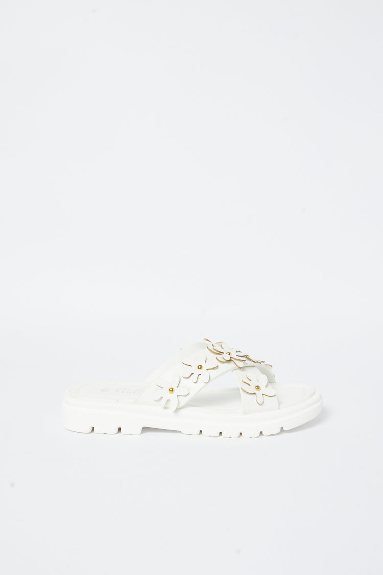 صندل مفتوح باللون الأبيض للبنات الكبار