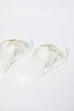 Load image into Gallery viewer, صندل مفتوح باللون الأبيض للبنات الكبار
