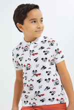 Load image into Gallery viewer, قميص بولو بطبعة ميكي ماوس باللون الأبيض للأولاد الصغار
