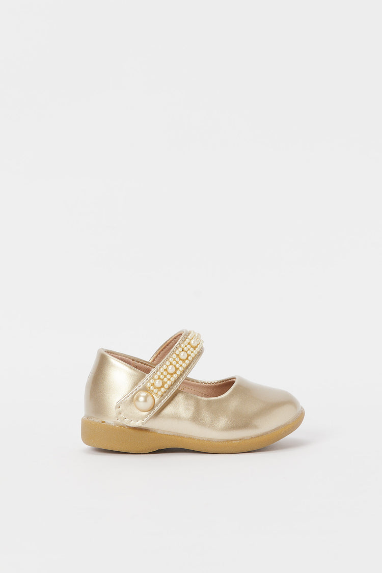 باليرينا باللون الذهبي مزينة باللولو للبنات الصغار