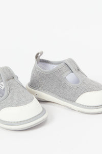 حذاء فيلكرو باللون الرمادي للأولاد الرضع