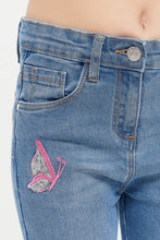 Load image into Gallery viewer, بنطلون جينز مزين باللون الأزرق للبنات الصغار
