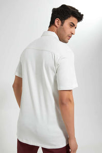 White Shirt With Pocket قميص بجيوب باللون الأبيض